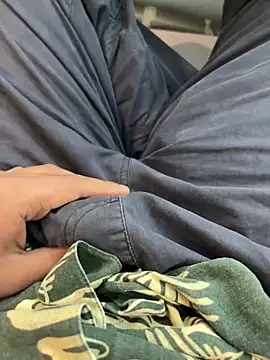 Pokazy przed kamerką – dick69lil
