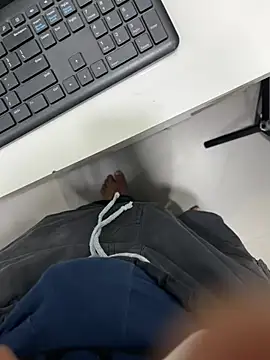 dick69lil webcam show