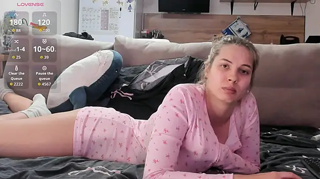 Hot__K Chat XXX in diretta