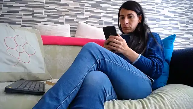 VioletaGomez_Co's Webcam Show