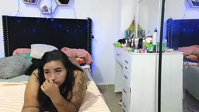 charlotte_077 Chat XXX live