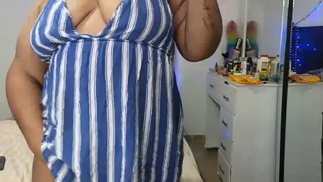 charlotte_077's Live XXX Chat