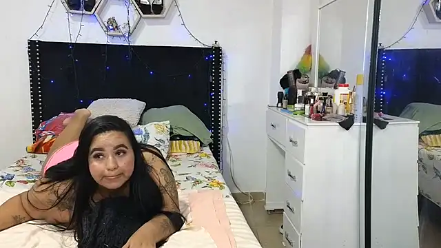 Czat XXX na żywo – charlotte_077