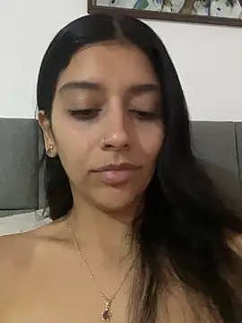BrittanyDiaz XXX чат на живо