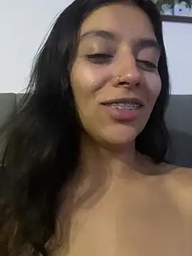 BrittanyDiaz XXX чат на живо