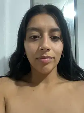 BrittanyDiaz élő XXX-chatje