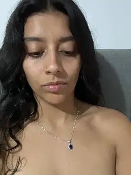 צ'אט XXX בשידור חי של BrittanyDiaz