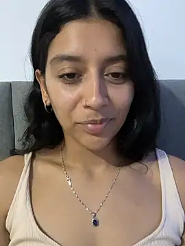 BrittanyDiaz XXX чат на живо