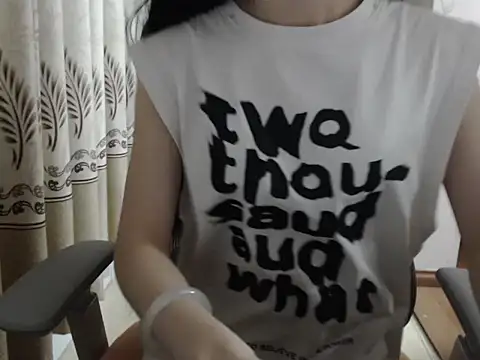 booboomonster Chat XXX in diretta