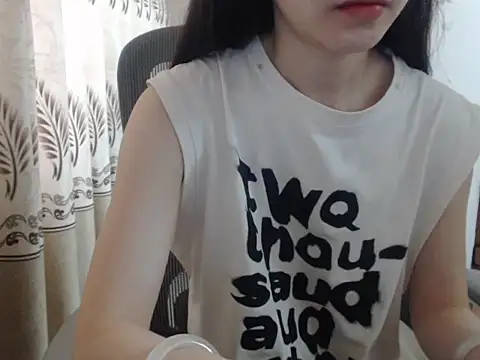 XXX chat uživo modela booboomonster