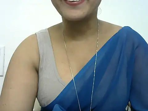 reshmika_reddy Show in webcam