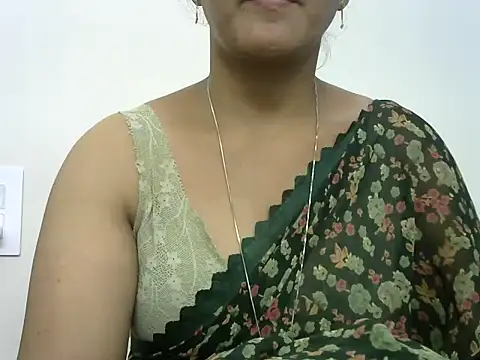 reshmika_reddy's Webcam Show