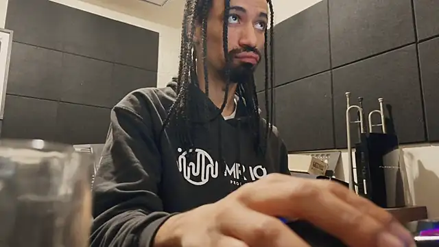 FavelaDaddyCum's Webcam Show