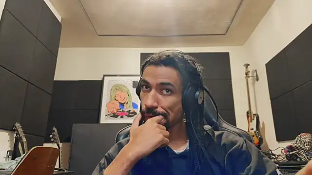 Show modela FavelaDaddyCum na web-kameri