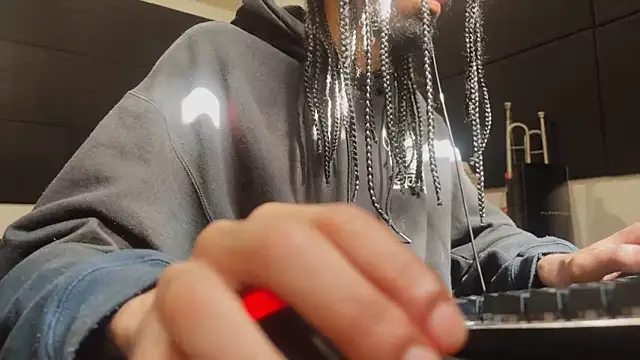 FavelaDaddyCum's Webcam Show