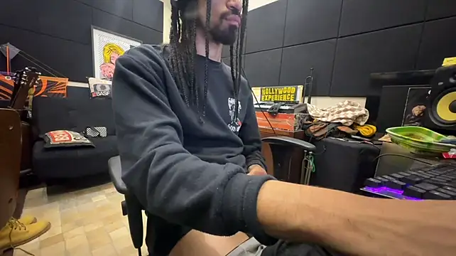 FavelaDaddyCum 网络视讯表演