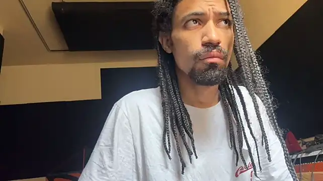 Show de FavelaDaddyCum na webcam