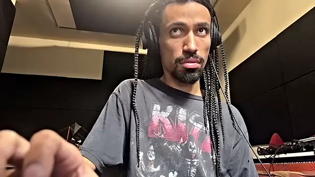 FavelaDaddyCum Show in webcam