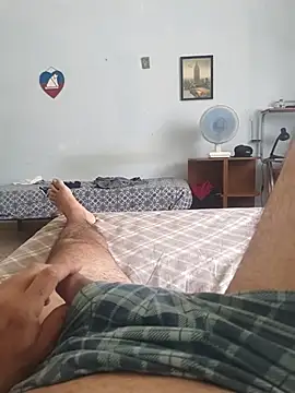 Balu0412 Show in webcam