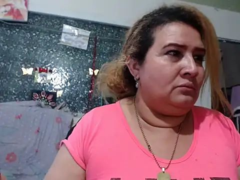 Perla1981-- Chat XXX in diretta