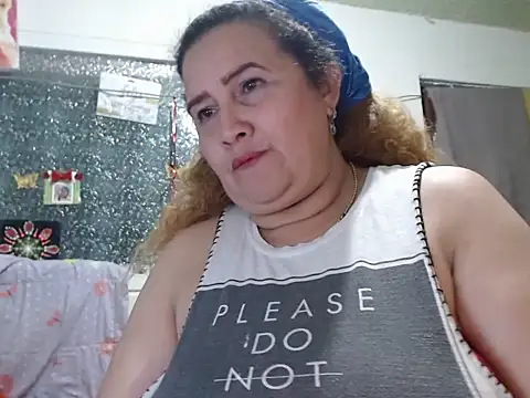 Sala de chat ao vivo de Perla1981--