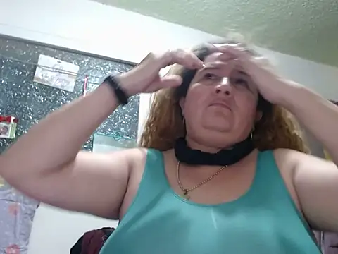 Perla1981--'s Live XXX Chat