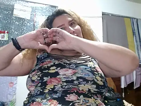 Živý XXX chat Perla1981--