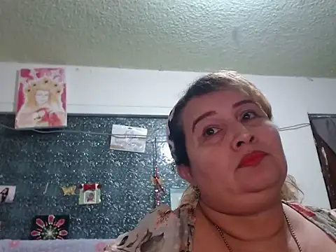 Živý XXX chat Perla1981--