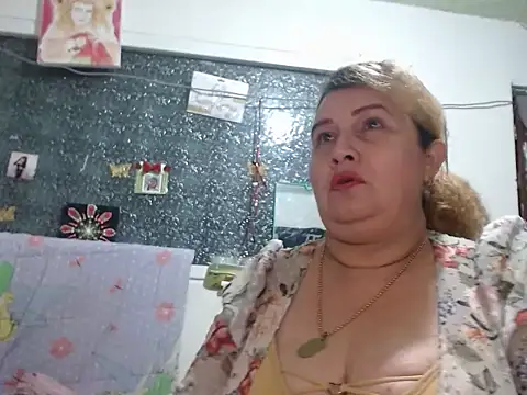 Perla1981-- Chat XXX in diretta