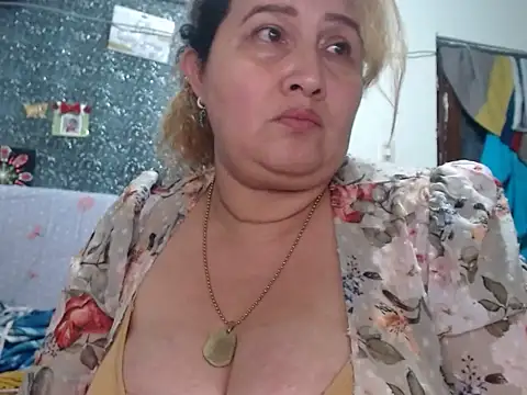 Chat XXX ao vivo de Perla1981--