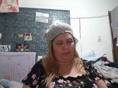 Perla1981-- Webcam show