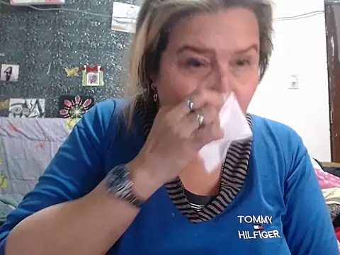 Perla1981-- Chat XXX in diretta