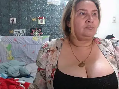 Perla1981--'s Webcam Show
