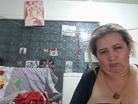 Chat XXX en directo de Perla1981--