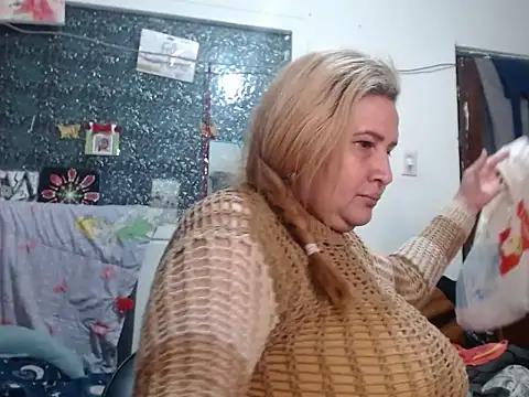 Chat XXX en directo de Perla1981--