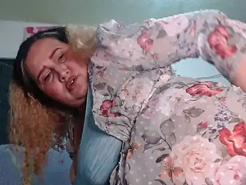 Perla1981--n Live XXX chat