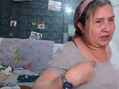 Živý XXX chat Perla1981--