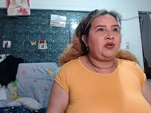 Perla1981-- Adlı Modelin Web Kamerası Şovu