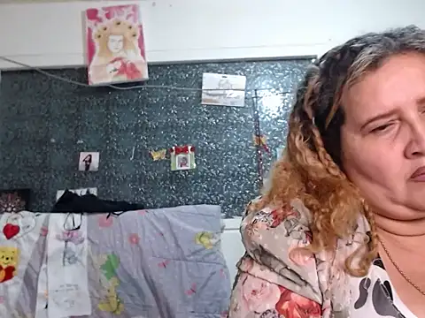 Perla1981-- Chat XXX in diretta
