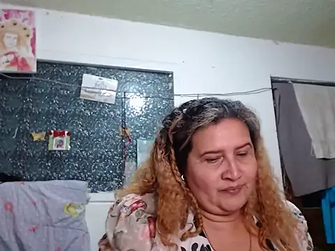 Show de Perla1981-- na webcam