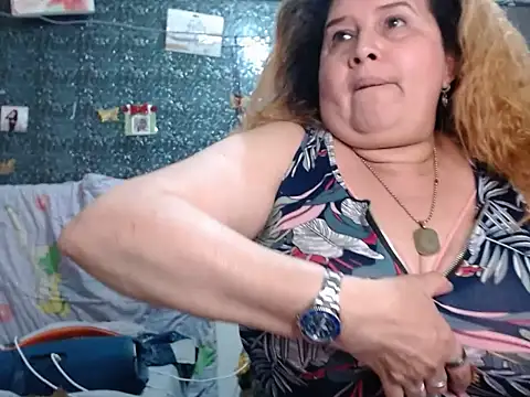 XXX chat uživo modela Perla1981--
