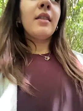 HotYasmin-'s Webcam Show