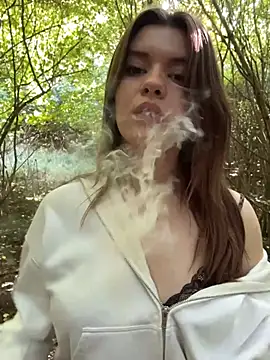 HotYasmin-n Webbikameraesitys