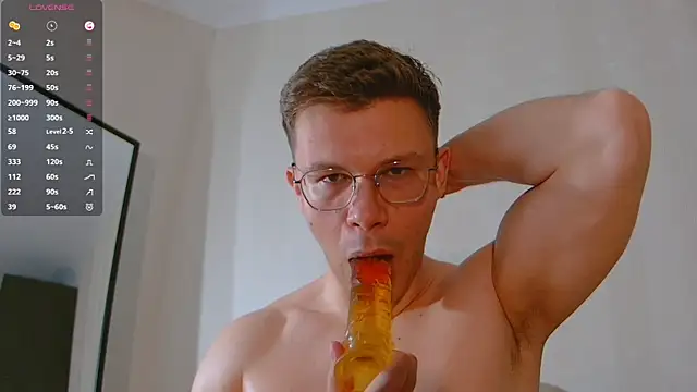 sweetbubble11 Show in webcam