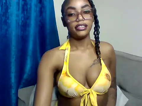 _crystal_princesss Adlı Modelin Canlı XXX Sohbeti