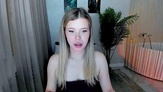 FollowLovee's Live XXX Chat