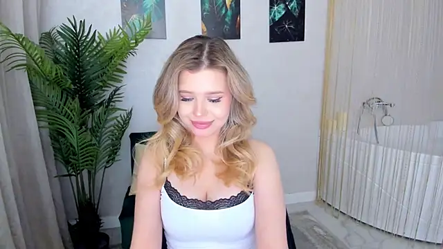 FollowLovee's Live XXX Chat