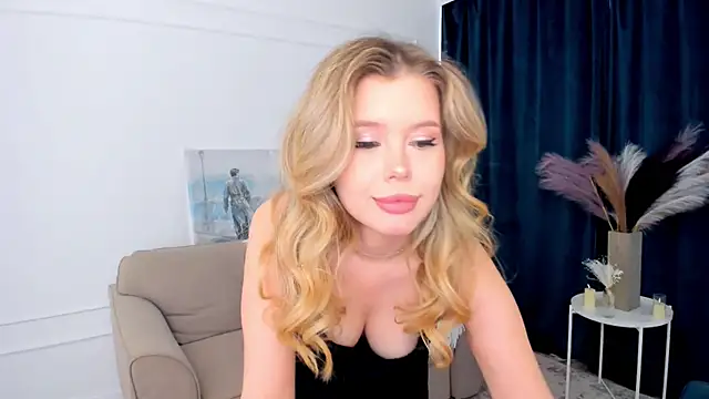 FollowLovee Live XXX-chat