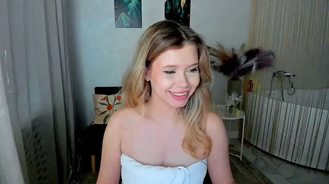 FollowLovee – Live XXX-chat