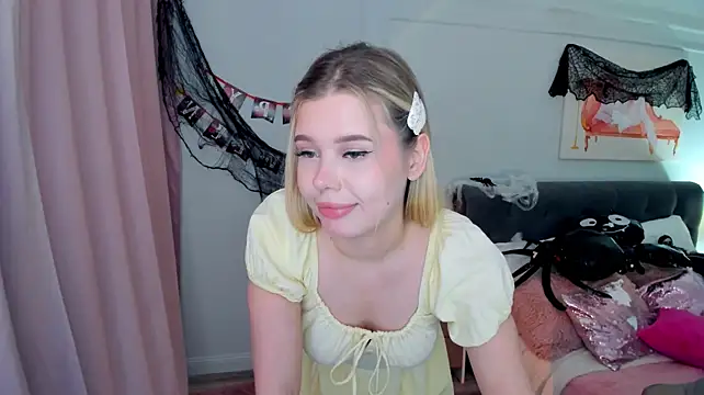 FollowLovee Pertunjukan Webcam